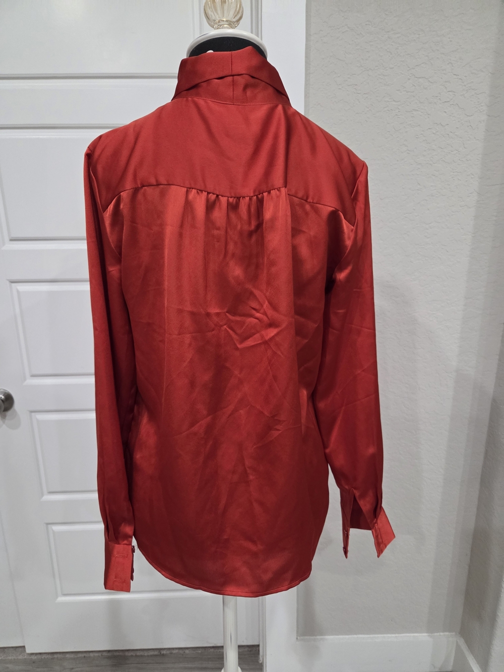 Ann Taylor Women's Satin Tie-Neck Blouse in Rich Orange Size Medium - Picture 6 of 10